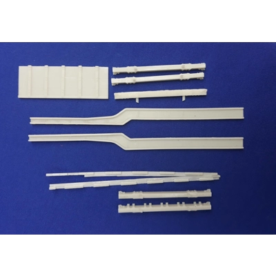 7-TON SEMITRAILER PANEL CARGO Full braking system 1/35