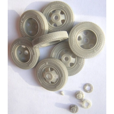 1935-1941 Ford 1.5 ton, 2.0 ton, 2.5 ton, 3.0 ton trucks Wheels 7.5x20 Firestone 1/35