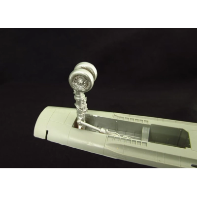 F-4 Phantom II (J/S). Landing Gears (Italeri) F-4 Phantom II (J/S). Landing Gears (Italeri)
