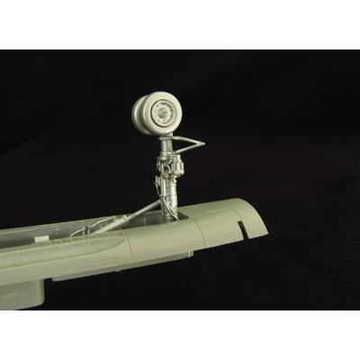 F-4 Phantom II (J/S). Landing Gears (Italeri) F-4 Phantom II (J/S). Landing Gears (Italeri)