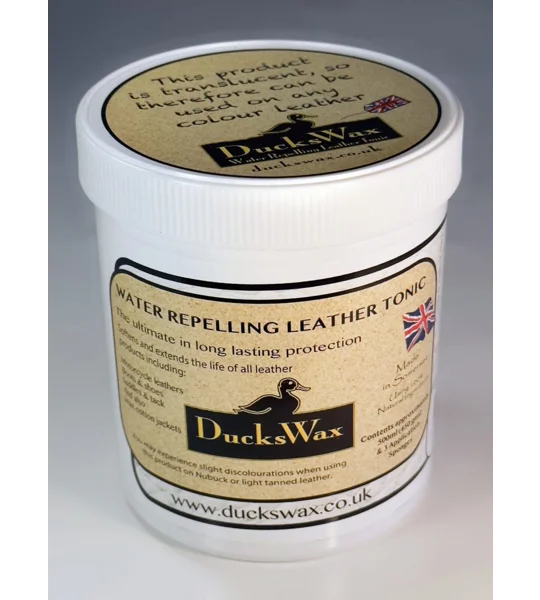 DucksWax Water Repelling Leather Tonic 100ml for conditioning and protecting smooth leather