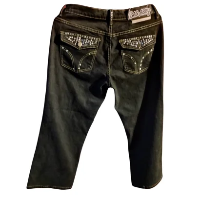 The Great Denim Hunt (And Why We’re All Wearing Cargoes Right Now)