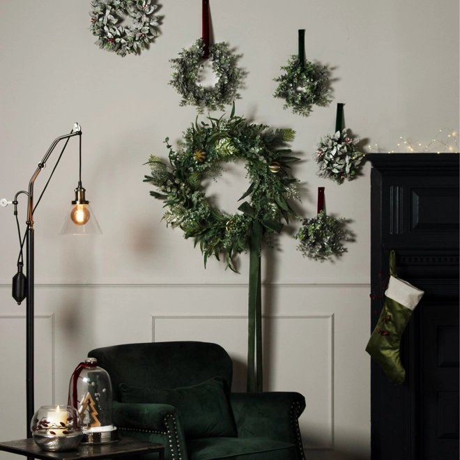 Additional Image for Medium Frosted Eucalyptus Candle Wreath