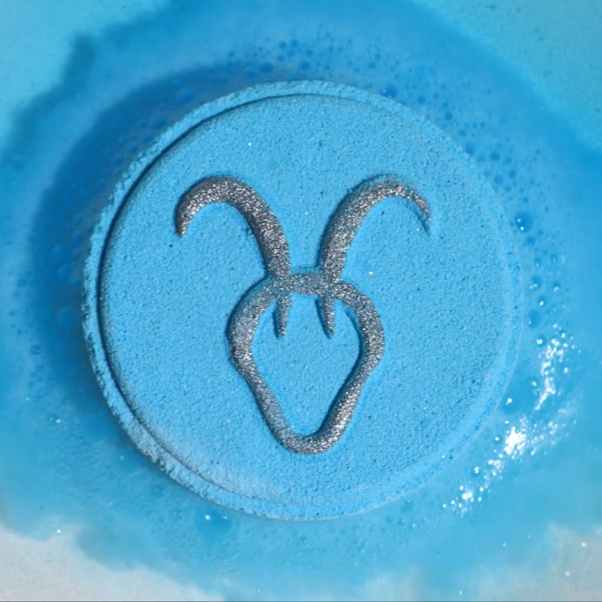 Additional Image for Set of Zodiac Bath Fizzers with Horoscope - Capricorn