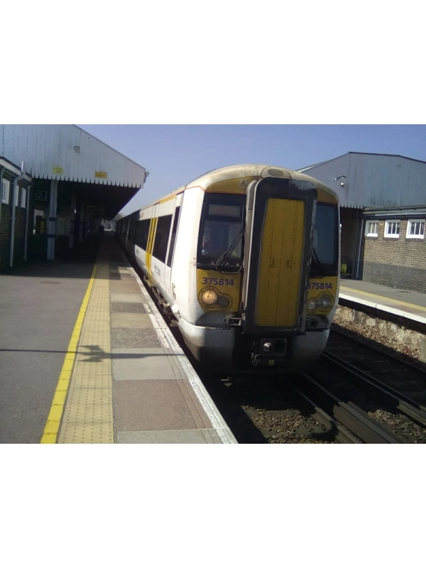 375814 south eastern electrostar at ramsgate station