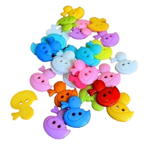 5 x Duck shaped 2 hole Buttons Various Colours supplied 2 x 2cm. Pack of 5