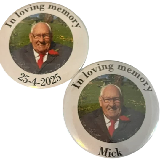 In loving memory badge with photograph
Buttons and bows Kettering Northants