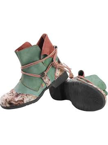 Ladies green suede boot