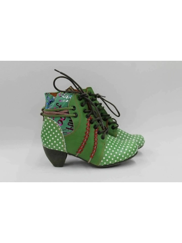 Ladies trendy green boot