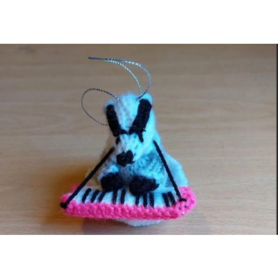 Badger playing keytar