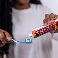 Essential Palace: Honey & Moringa Miswak Toothpaste