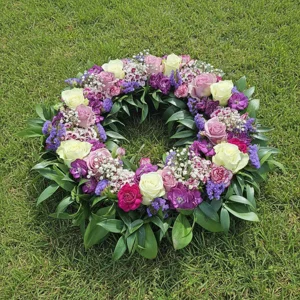 Round open wreath