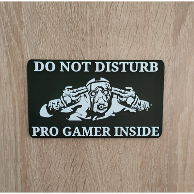 Πινακίδα Πόρτας Δωματίου Pro Gamer “Do not disturb”, αστεί.. Πινακίδα Πόρτας Δωματίου Pro Gamer “Do not disturb”, αστεί..