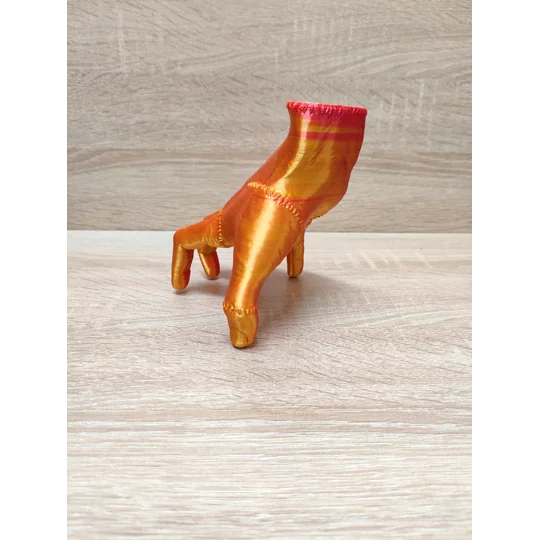 Thing 3d εκτυπωμένο αντικείμενο εμπνευσμένο από τη σειρά “Wednesday” χέρι “Thing"