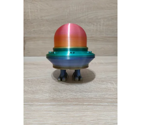 Αστείο παιχνίδι fidget UFO με πόδια - Πολύχρωμο 3D εκτυπωμένο παιχνίδι - κινούμενο fidget