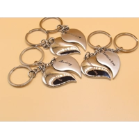 Σετ Μπρελόκ Ζευγαριού Προσαρμοσμένο Μπρελόκ Καρδιάς Εξατομικευμένο Σετ Μπρελόκ Ζευγαριού 2 Τεμαχίων