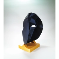 Μάσκα Boss Εμπνευσμένη από το Squid Game για χρήση ή για επίδειξη, χρυσή βάση, μαύρη μάσκα