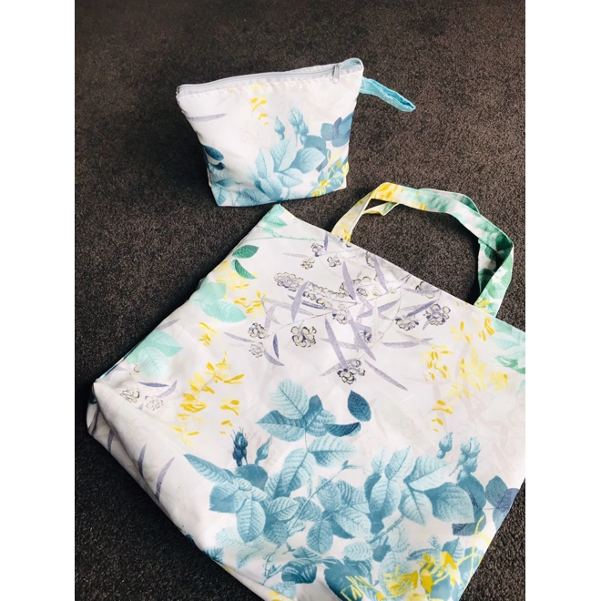Additional Image for Combo Tote bag and zipper Pouch