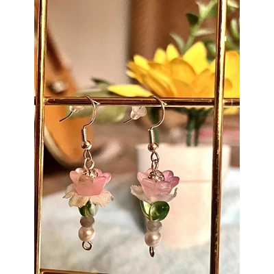 Handmade Pink Glass Flower Earrings - Crystal and Pearl Da..