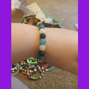 Glass stone bracelets