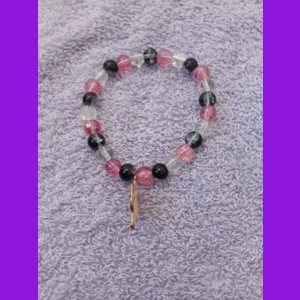 Glass stone bracelets