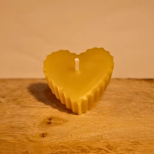 100% Beeswax Candle (Heart)