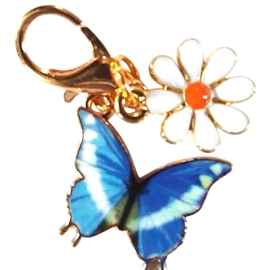 Beautiful Blue butterfly and daisy Keyring/Handbag Charm