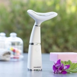 JOWL REDUCER WITH PHOTOTHERAPY, THERMOTHERAPY AND VIBRATION JOWL REDUCER WITH PHOTOTHERAPY, THERMOTHERAPY AND VIBRATION
