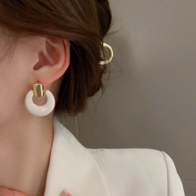 Round enamel drop earri..