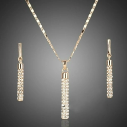 Simple but glam zircon necklace with matching drop earrings