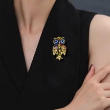 Classic style owl brooch