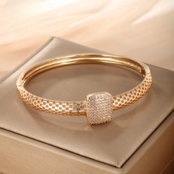 Square cut out design bangle