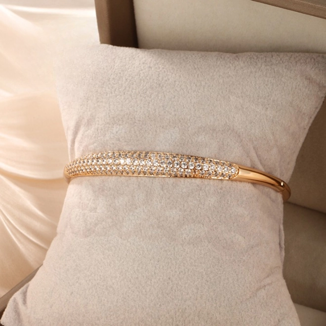 Additional Image for Stylish bangle with artificial gemstone detail