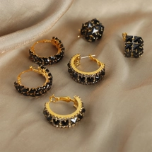 Hoop earrings with zirc..
