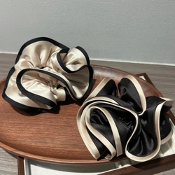 Large ruffle hair tie