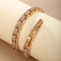 Elegant rhinestone brac..