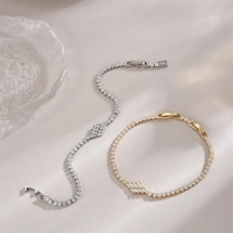 Elegant zircon bracelet