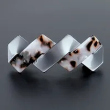 Zig zag design hair clip