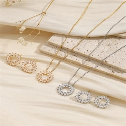 Stylish zircon circle leaf design earrings and necklace suite
