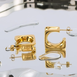 Chic three-dimensional stud earrings