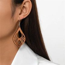 Cut out water drop earr..