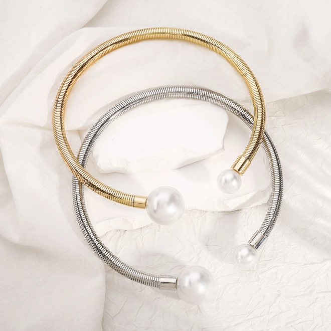 Additional Image for Open chocker with imitation pearls