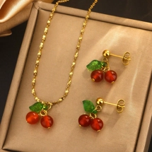 Necklace with fruit pen..