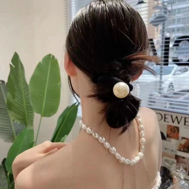 Additional Image for Set of 11 Artificial pearl hair ties