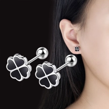 Simple stud earrings - ..