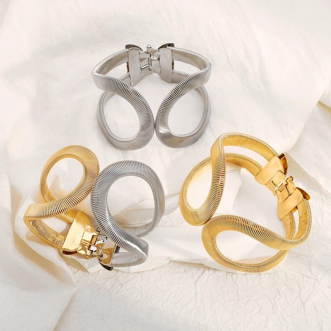 Additional Image for Exaggerated geometric bangle