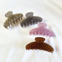 Leopard print design ha..