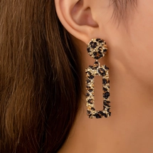 Retro style leopard pri..