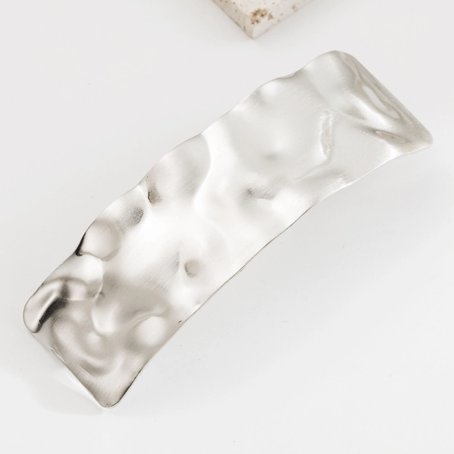 Additional Image for Rectangle hair clip  - Beaten Metal / Glossy finish