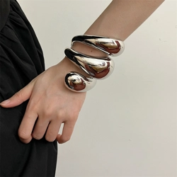 Stylish chunky bangle